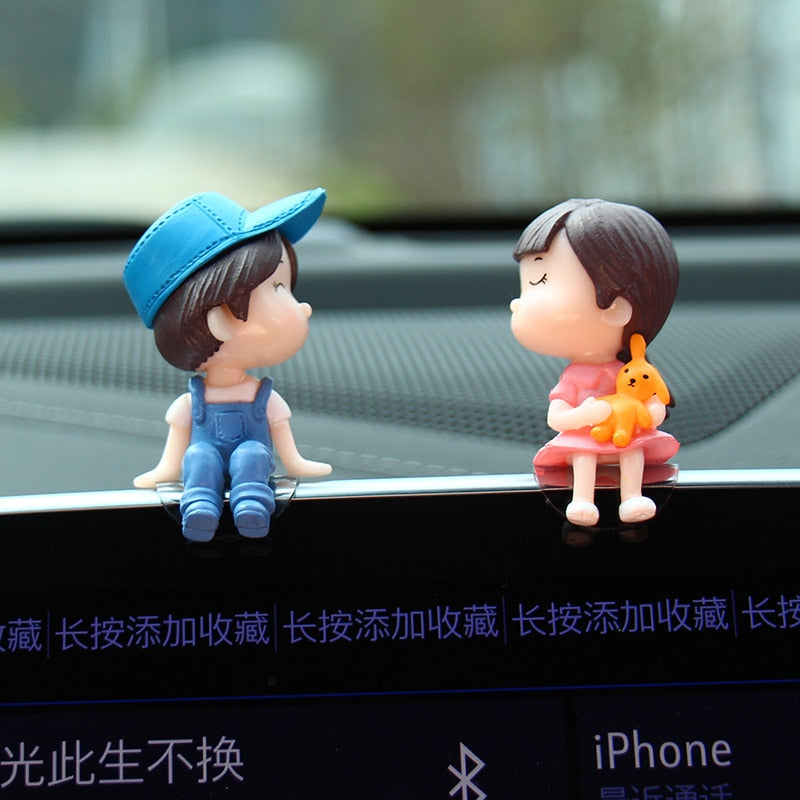 Cute Decorative Couple Figurines | Dashboard Ornament